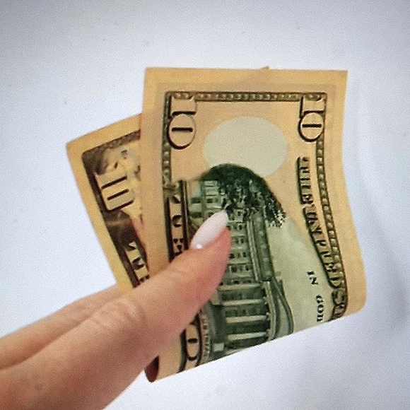 New to Poshmark? Receive $10 - Picture 1 of 2